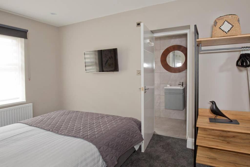 Blackbird Luxury 2 Bed 8 * Blackpool